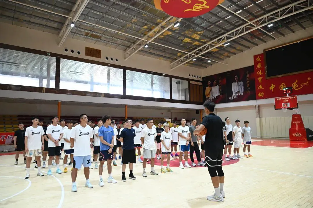 业余爱好者如何在有限时间内追求篮球技能提升_1